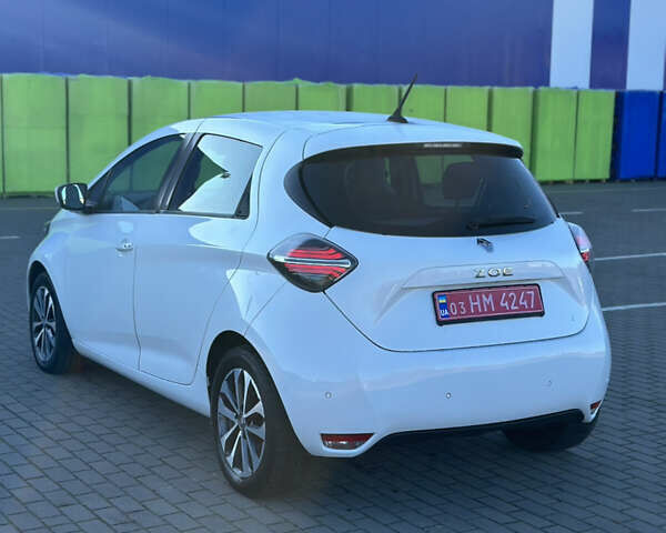 Белый Рено Зое, объемом двигателя 0 л и пробегом 90 тыс. км за 11800 $, фото 3 на Automoto.ua