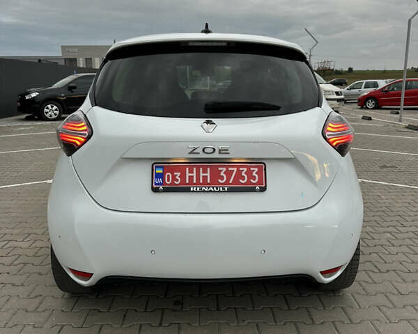 Белый Рено Зое, объемом двигателя 0 л и пробегом 88 тыс. км за 12300 $, фото 9 на Automoto.ua