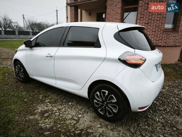 Білий Рено Зое, об'ємом двигуна 0 л та пробігом 98 тис. км за 10950 $, фото 25 на Automoto.ua