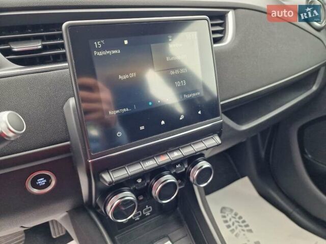 Белый Рено Зое, объемом двигателя 0 л и пробегом 47 тыс. км за 11400 $, фото 27 на Automoto.ua
