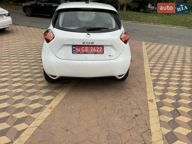 Белый Рено Зое, объемом двигателя 0 л и пробегом 23 тыс. км за 13300 $, фото 5 на Automoto.ua