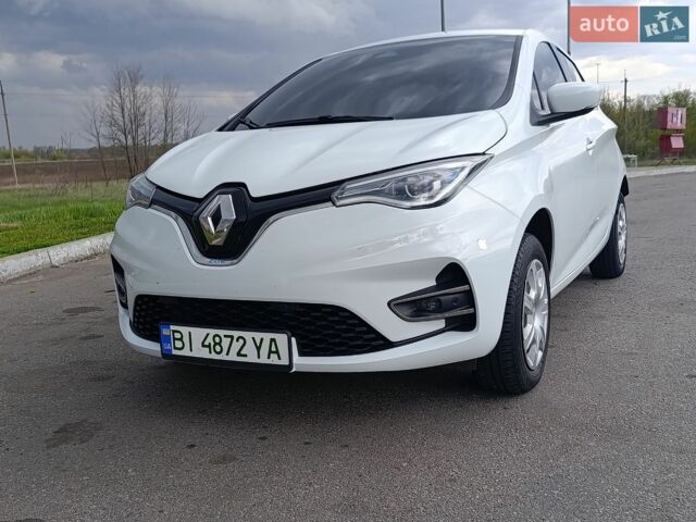 Белый Рено Зое, объемом двигателя 0 л и пробегом 56 тыс. км за 13500 $, фото 34 на Automoto.ua