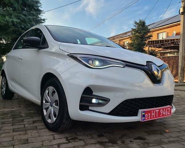 Белый Рено Зое, объемом двигателя 0 л и пробегом 33 тыс. км за 12690 $, фото 2 на Automoto.ua