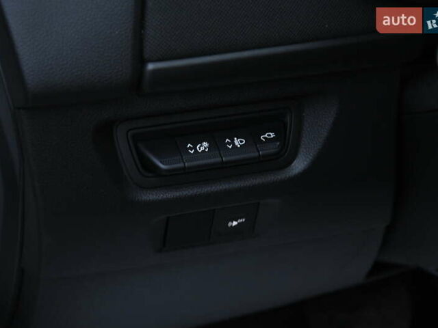 Білий Рено Зое, об'ємом двигуна 0 л та пробігом 41 тис. км за 13200 $, фото 19 на Automoto.ua