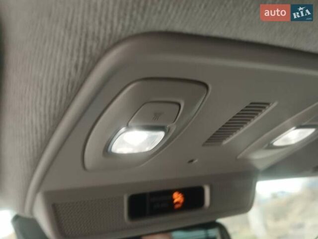 Білий Рено Зое, об'ємом двигуна 0 л та пробігом 39 тис. км за 13700 $, фото 9 на Automoto.ua