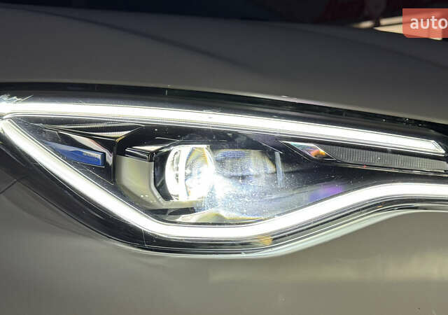 Белый Рено Зое, объемом двигателя 0 л и пробегом 44 тыс. км за 12950 $, фото 27 на Automoto.ua