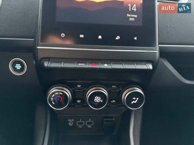 Белый Рено Зое, объемом двигателя 0 л и пробегом 92 тыс. км за 11499 $, фото 30 на Automoto.ua