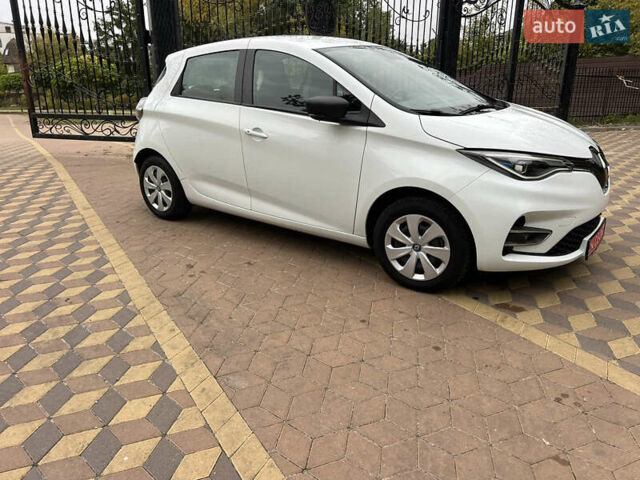 Белый Рено Зое, объемом двигателя 0 л и пробегом 23 тыс. км за 13300 $, фото 7 на Automoto.ua
