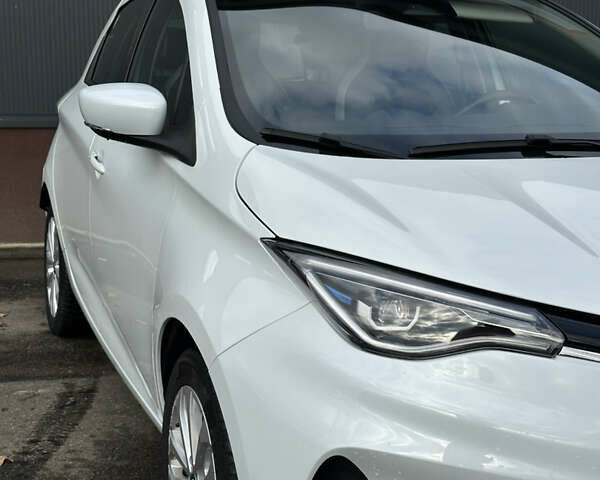 Білий Рено Зое, об'ємом двигуна 0 л та пробігом 36 тис. км за 12400 $, фото 4 на Automoto.ua