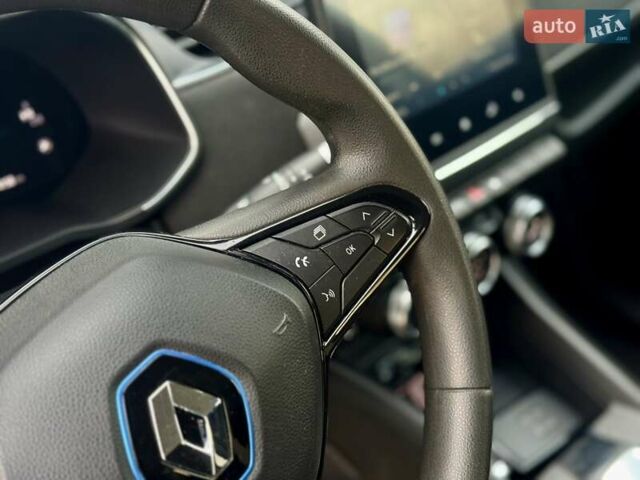 Белый Рено Зое, объемом двигателя 0 л и пробегом 86 тыс. км за 10850 $, фото 72 на Automoto.ua