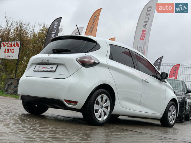 Белый Рено Зое, объемом двигателя 0 л и пробегом 47 тыс. км за 12499 $, фото 13 на Automoto.ua