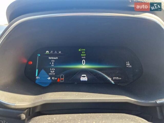 Білий Рено Зое, об'ємом двигуна 0 л та пробігом 27 тис. км за 13000 $, фото 12 на Automoto.ua