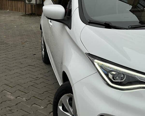 Белый Рено Зое, объемом двигателя 0 л и пробегом 31 тыс. км за 11999 $, фото 27 на Automoto.ua