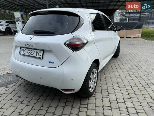 Белый Рено Зое, объемом двигателя 0 л и пробегом 36 тыс. км за 12900 $, фото 7 на Automoto.ua