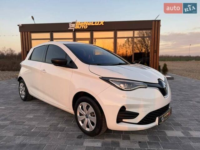 Білий Рено Зое, об'ємом двигуна 0 л та пробігом 147 тис. км за 11299 $, фото 1 на Automoto.ua