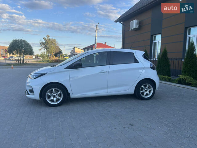 Белый Рено Зое, объемом двигателя 0 л и пробегом 65 тыс. км за 12500 $, фото 6 на Automoto.ua