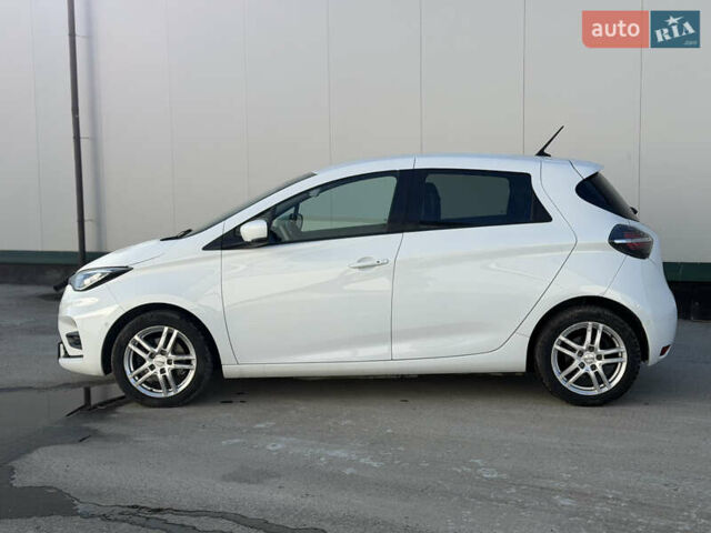 Белый Рено Зое, объемом двигателя 0 л и пробегом 93 тыс. км за 11500 $, фото 6 на Automoto.ua
