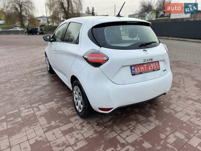 Белый Рено Зое, объемом двигателя 0 л и пробегом 116 тыс. км за 11499 $, фото 4 на Automoto.ua