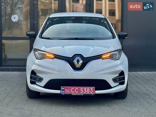 Белый Рено Зое, объемом двигателя 0 л и пробегом 86 тыс. км за 10850 $, фото 22 на Automoto.ua