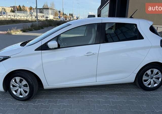 Рено Зое 2020 в Тернополе на Automoto.ua Белый Рено Зое, объемом двигателя 0 л и пробегом 104 тыс. км за 12499 $, фото 3 на Automoto.ua