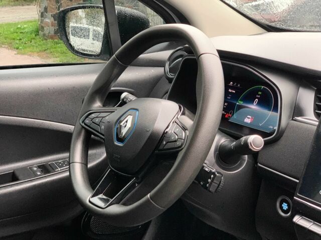 Білий Рено Зое, об'ємом двигуна 0 л та пробігом 47 тис. км за 12499 $, фото 15 на Automoto.ua