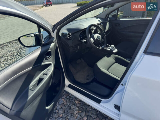 Рено Зое 2020 в Владимир-Волынский на Automoto.ua Белый Рено Зое, объемом двигателя 0 л и пробегом 55 тыс. км за 12000 $, фото 8 на Automoto.ua