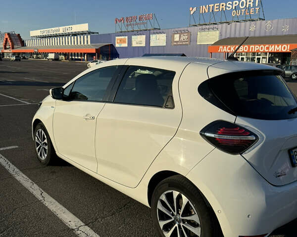 Белый Рено Зое, объемом двигателя 0 л и пробегом 74 тыс. км за 13499 $, фото 44 на Automoto.ua