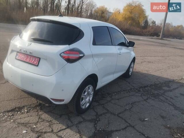 Білий Рено Зое, об'ємом двигуна 0 л та пробігом 39 тис. км за 13700 $, фото 21 на Automoto.ua