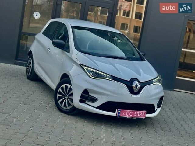 Белый Рено Зое, объемом двигателя 0 л и пробегом 86 тыс. км за 10850 $, фото 3 на Automoto.ua