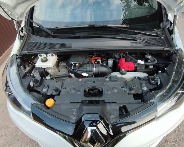 Рено Зое 2020 в Виннице на Automoto.ua Белый Рено Зое, объемом двигателя 0 л и пробегом 34 тыс. км за 13500 $, фото 15 на Automoto.ua