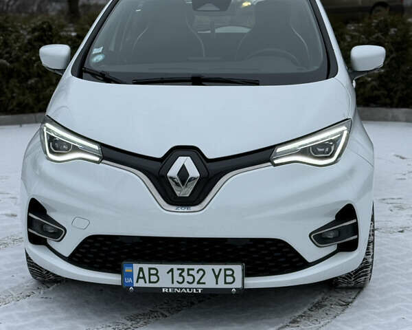 Белый Рено Зое, объемом двигателя 0 л и пробегом 27 тыс. км за 12600 $, фото 15 на Automoto.ua