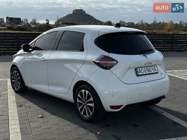 Белый Рено Зое, объемом двигателя 0 л и пробегом 124 тыс. км за 13200 $, фото 1 на Automoto.ua