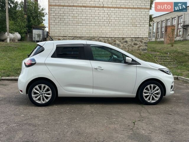 Белый Рено Зое, объемом двигателя 0 л и пробегом 62 тыс. км за 13800 $, фото 10 на Automoto.ua