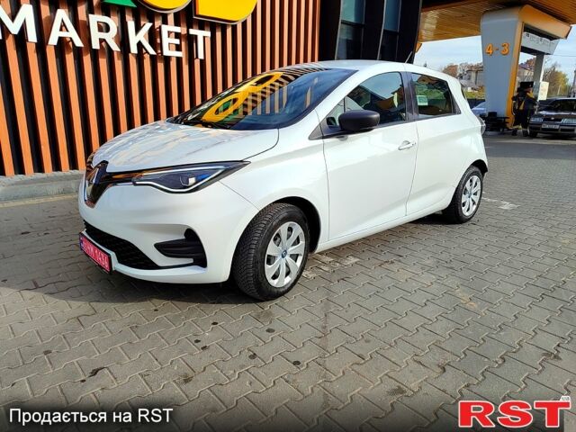 Белый Рено Зое, объемом двигателя 80 л и пробегом 78 тыс. км за 11850 $, фото 1 на Automoto.ua