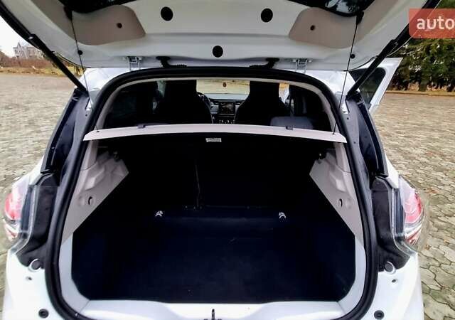 Білий Рено Зое, об'ємом двигуна 0 л та пробігом 78 тис. км за 11800 $, фото 32 на Automoto.ua