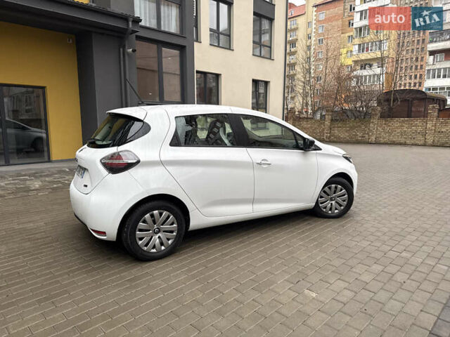 Білий Рено Зое, об'ємом двигуна 0 л та пробігом 69 тис. км за 11800 $, фото 16 на Automoto.ua