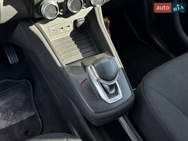 Белый Рено Зое, объемом двигателя 0 л и пробегом 30 тыс. км за 11900 $, фото 19 на Automoto.ua