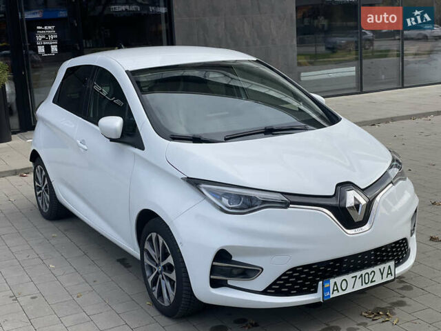Белый Рено Зое, объемом двигателя 0 л и пробегом 106 тыс. км за 12299 $, фото 3 на Automoto.ua