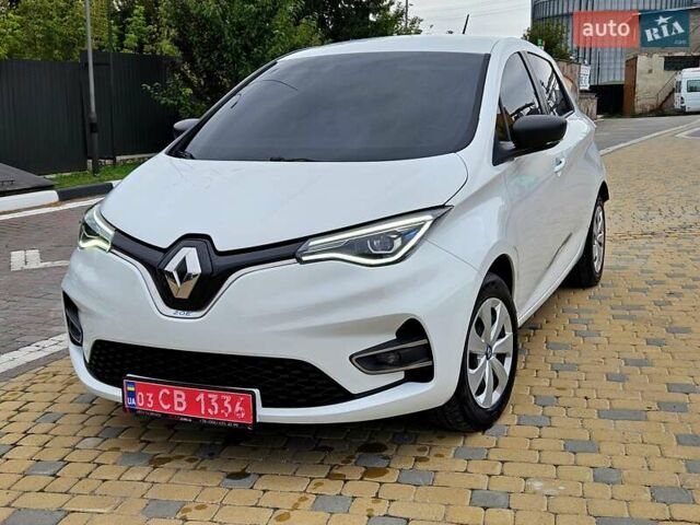 Белый Рено Зое, объемом двигателя 0 л и пробегом 70 тыс. км за 11800 $, фото 1 на Automoto.ua