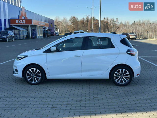 Белый Рено Зое, объемом двигателя 0 л и пробегом 90 тыс. км за 11800 $, фото 6 на Automoto.ua