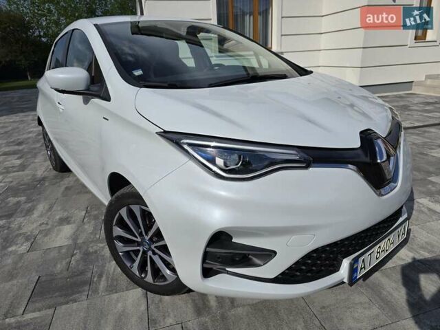 Белый Рено Зое, объемом двигателя 0 л и пробегом 65 тыс. км за 12300 $, фото 80 на Automoto.ua