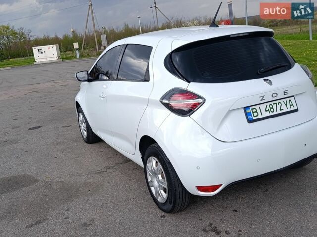Белый Рено Зое, объемом двигателя 0 л и пробегом 56 тыс. км за 13500 $, фото 31 на Automoto.ua