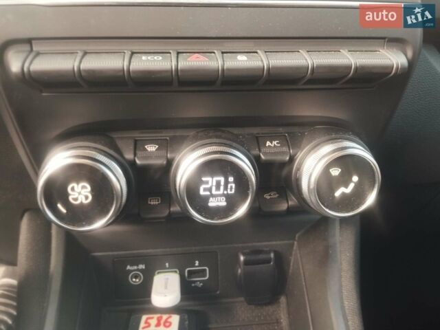 Белый Рено Зое, объемом двигателя 0 л и пробегом 56 тыс. км за 13500 $, фото 14 на Automoto.ua
