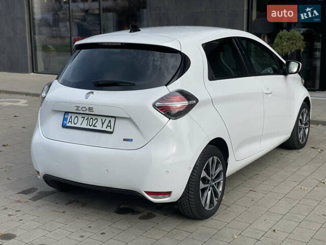 Белый Рено Зое, объемом двигателя 0 л и пробегом 106 тыс. км за 12299 $, фото 10 на Automoto.ua