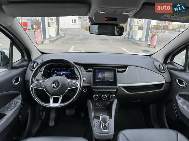 Білий Рено Зое, об'ємом двигуна 0 л та пробігом 84 тис. км за 11999 $, фото 19 на Automoto.ua