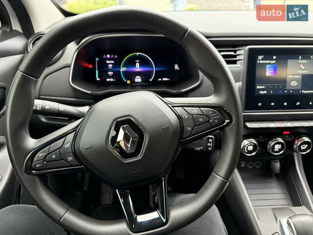 Белый Рено Зое, объемом двигателя 0 л и пробегом 36 тыс. км за 12900 $, фото 36 на Automoto.ua