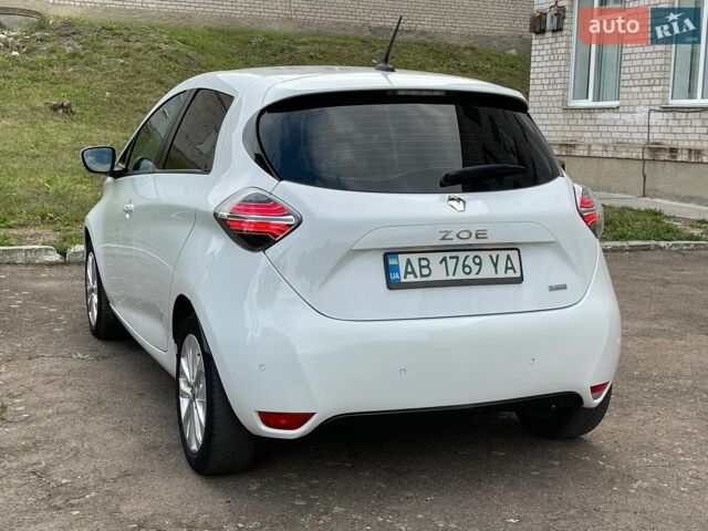 Белый Рено Зое, объемом двигателя 0 л и пробегом 62 тыс. км за 13800 $, фото 6 на Automoto.ua