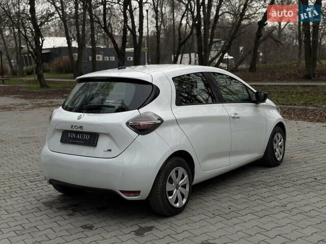 Білий Рено Зое, об'ємом двигуна 0 л та пробігом 28 тис. км за 12222 $, фото 3 на Automoto.ua