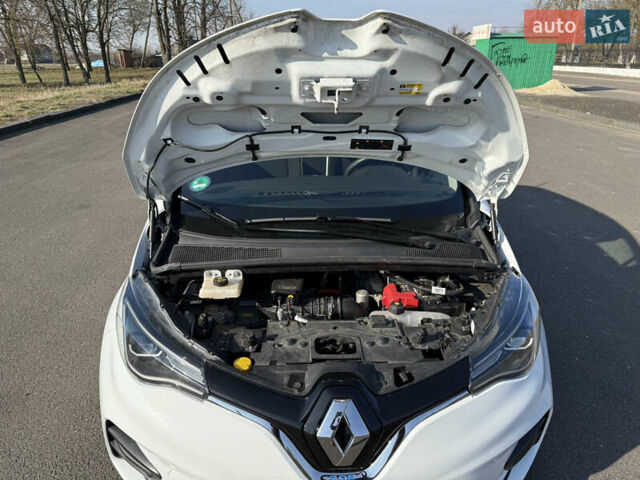 Белый Рено Зое, объемом двигателя 0 л и пробегом 170 тыс. км за 9950 $, фото 15 на Automoto.ua