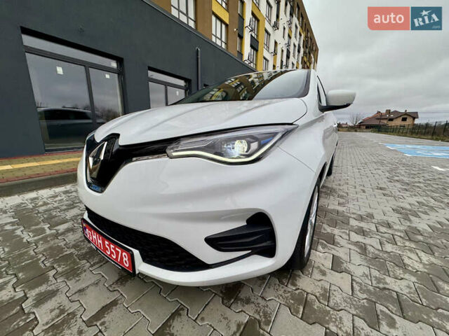 Белый Рено Зое, объемом двигателя 0 л и пробегом 55 тыс. км за 13300 $, фото 8 на Automoto.ua